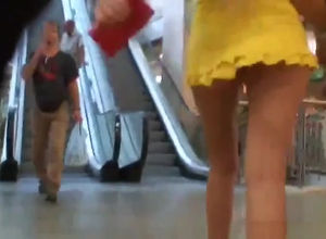 Adorable upskirt vid peculiarly when her